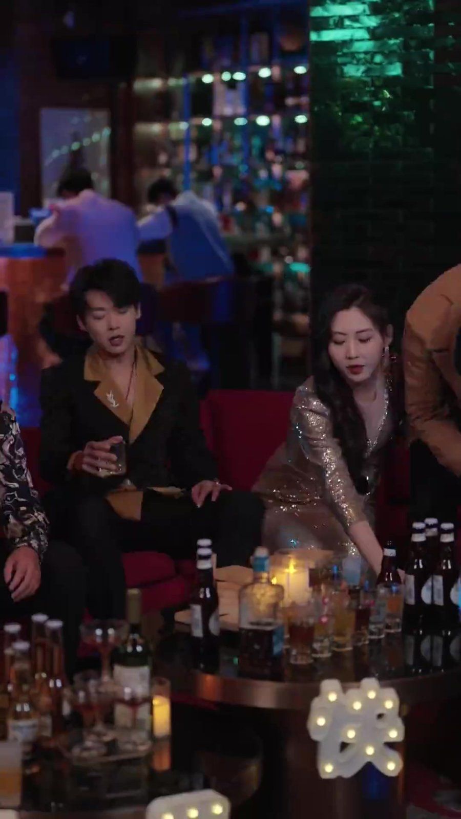 偷偷翹嘴，暗戀哥他爽到了(全集)